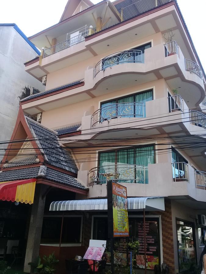 Ban Tyrol Hotell Patong Exteriör bild